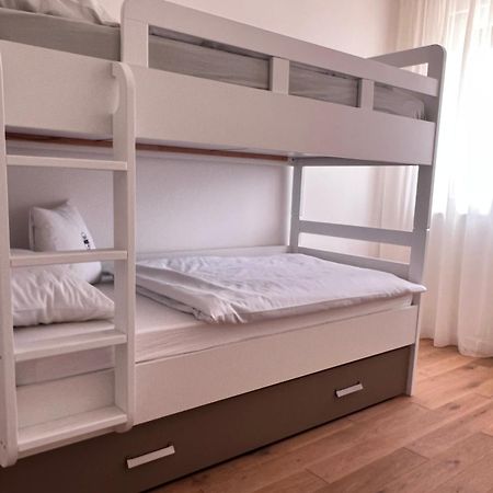 Apartments The Beach Resort Вир Екстер'єр фото