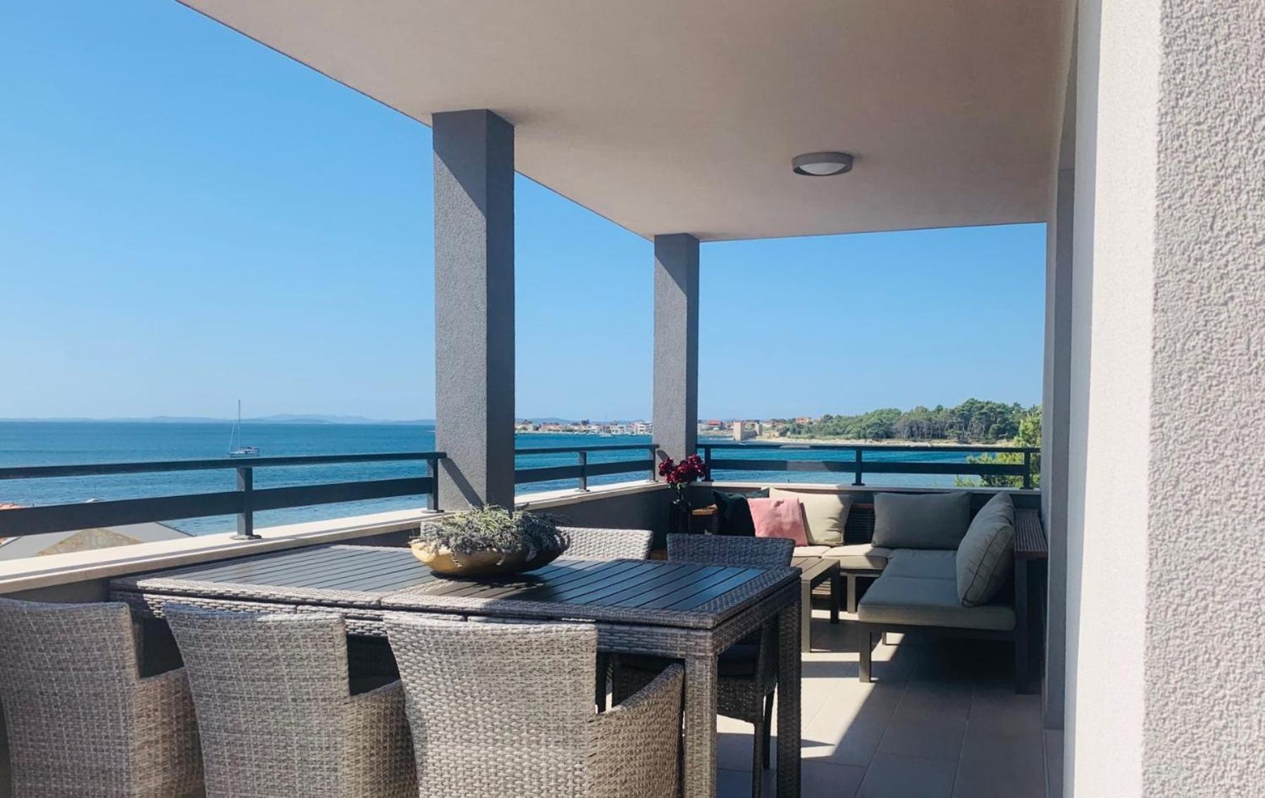 Apartments The Beach Resort Вир Екстер'єр фото