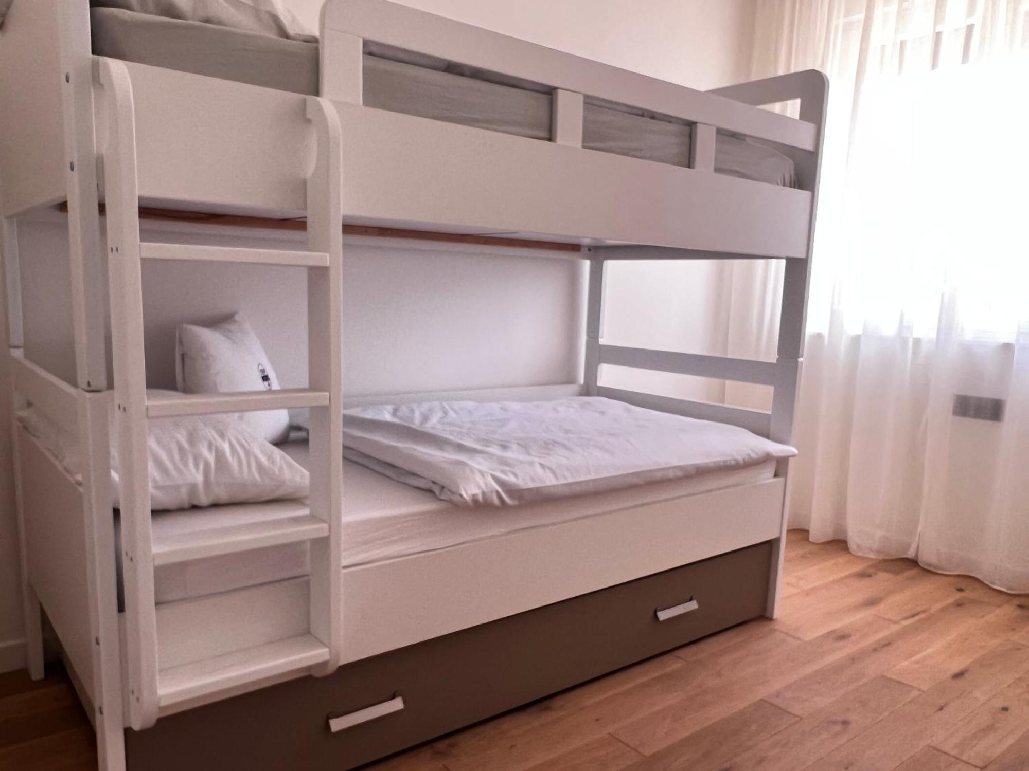 Apartments The Beach Resort Вир Екстер'єр фото